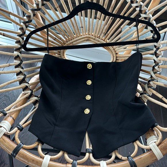 H & M Brand new black crop top with gold buttons size medium - Picture 2 of 6